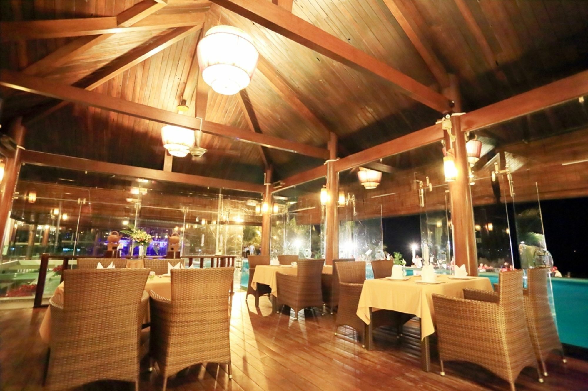 Villa Del Sol Beach Resort & Spa Фантхьєт Екстер'єр фото
